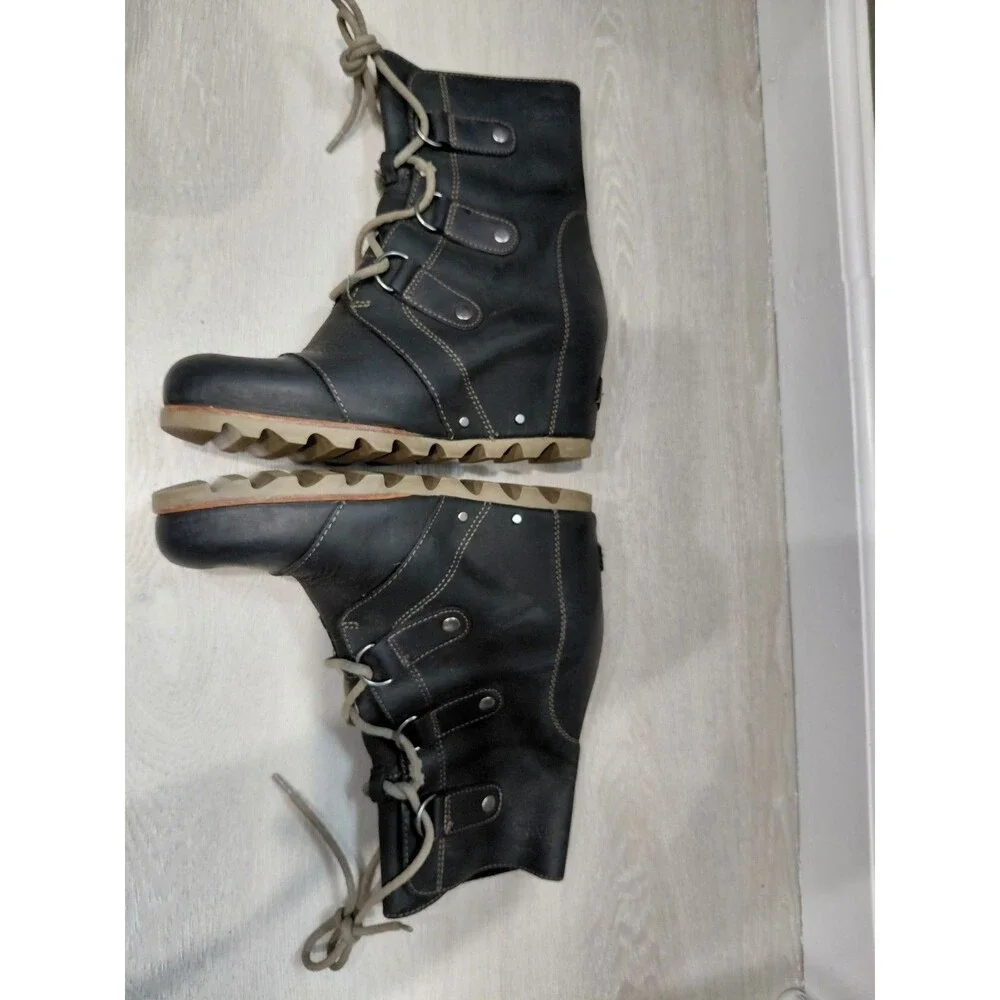 Sorel Joan of Arctic Lace Up Lexie Wedge Black Oil Rubbed Leather Women Size 7.5